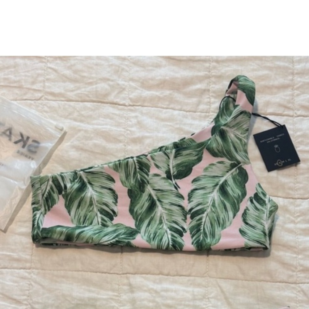 Skatie Beverly swim Ellis top